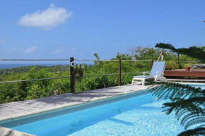 Villa moderne avec piscine à Sainte-Anne 154 m² vue mer